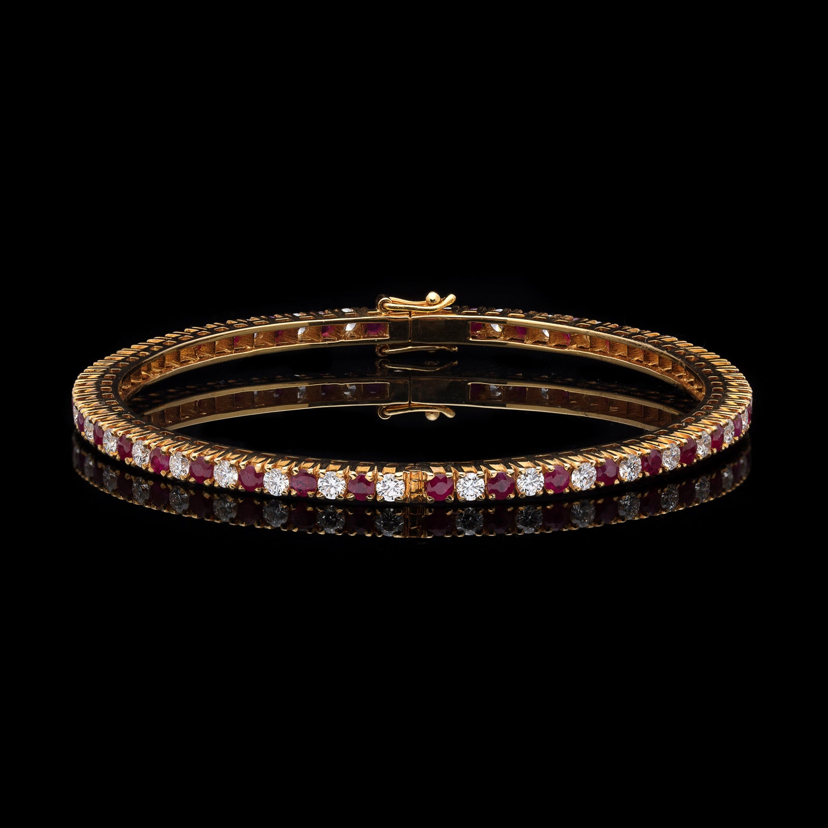 22 carat Gold Poncha Bracelet - £.00 (SKU:33250)