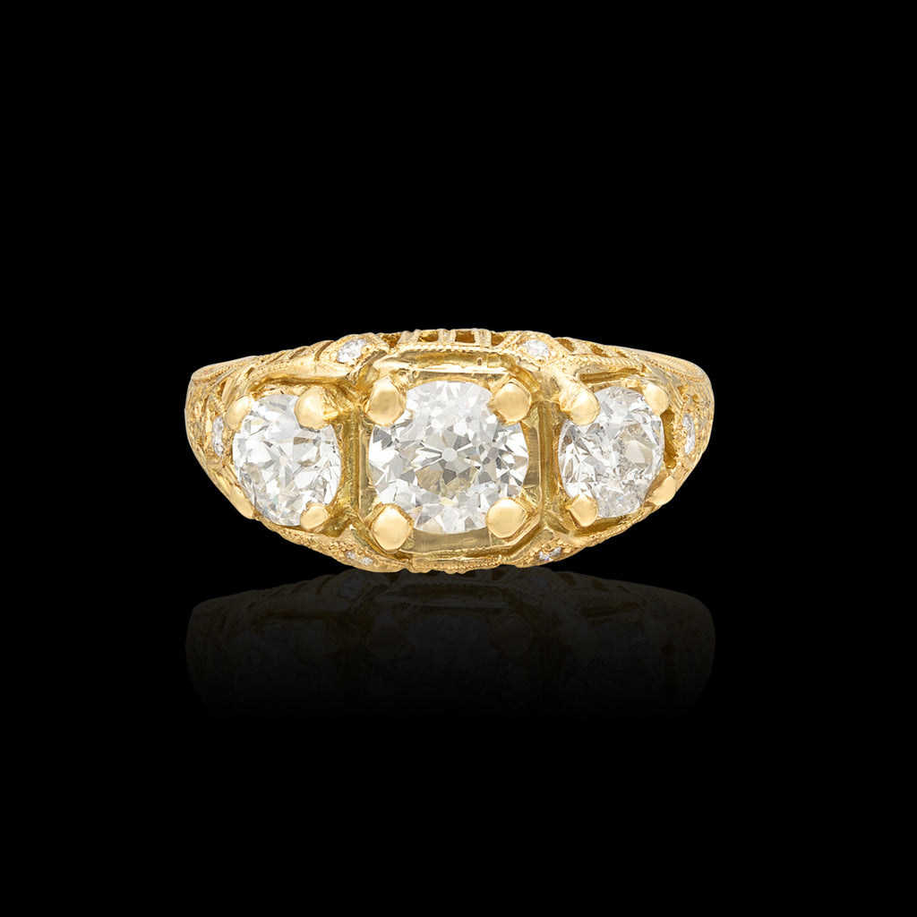 3-Stone Diamond & 18k Gold Ring - 66mint Fine Estate Jewelry